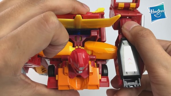 Power Of The Primes Leader Wave 1 Rodimus Prime Chinese Video Review With Screenshots 65 (65 of 76)